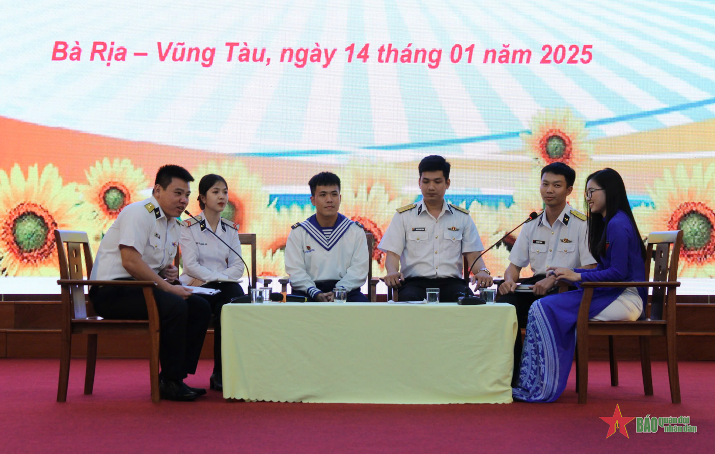 Thanh niên Lữ đoàn 171 với pháp luật, kỷ luật và văn hóa khi tham gia mạng xã hội